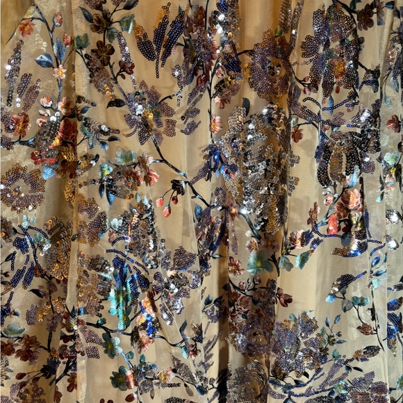 Never Worn Floral Prom Dress. - Picture 4 of 6